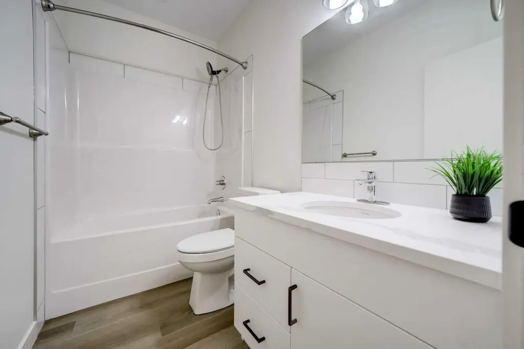 393 Rivergrove Chase Lethbridge AB T1K 8E9