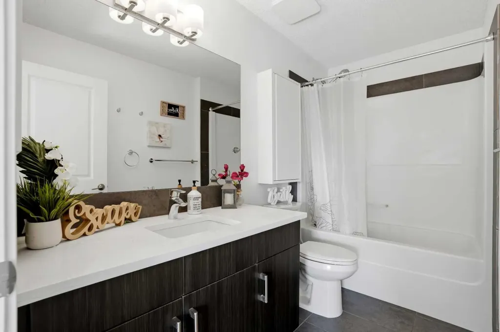 314 Auburn Crest Way SE Calgary AB T3M 1T2