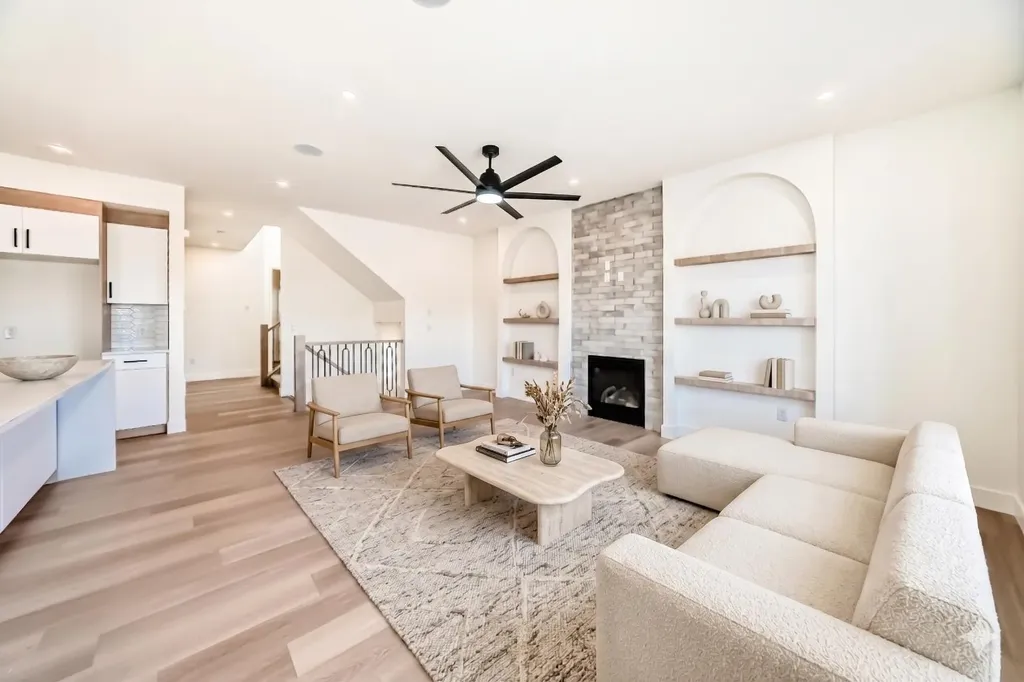 407 Rivercrest Road Cochrane AB T4C 3C6