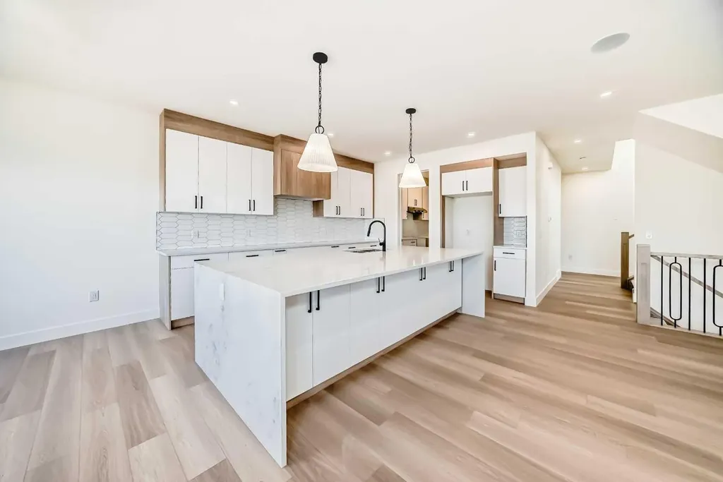 407 Rivercrest Road Cochrane AB T4C 3C6