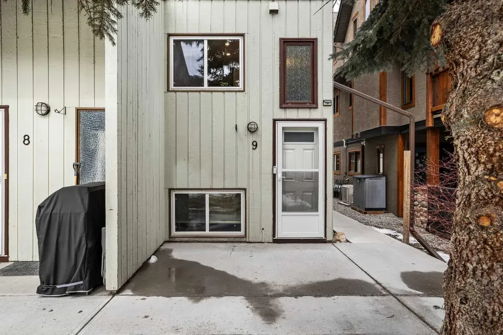 630 3rd Street Canmore AB T1W 2J5