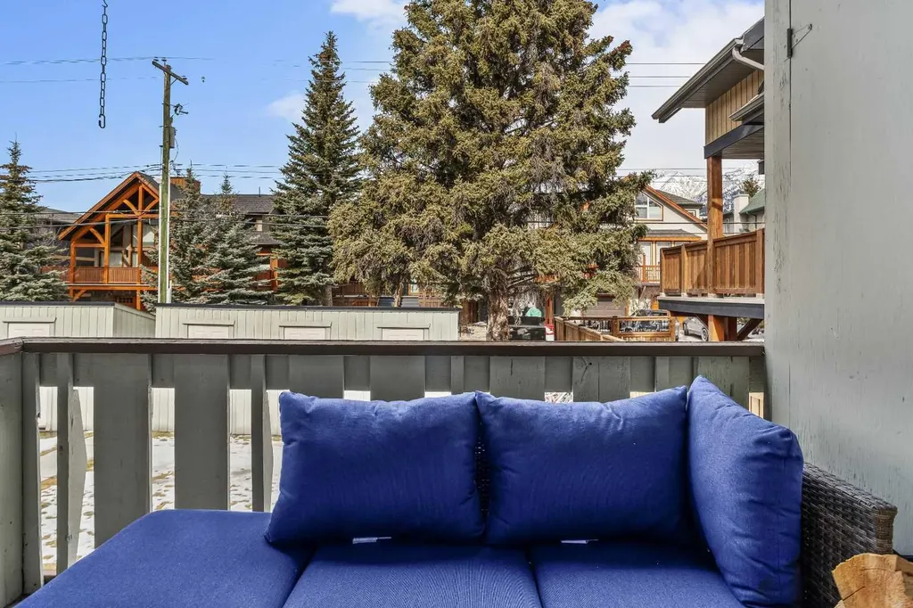630 3rd Street Canmore AB T1W 2J5