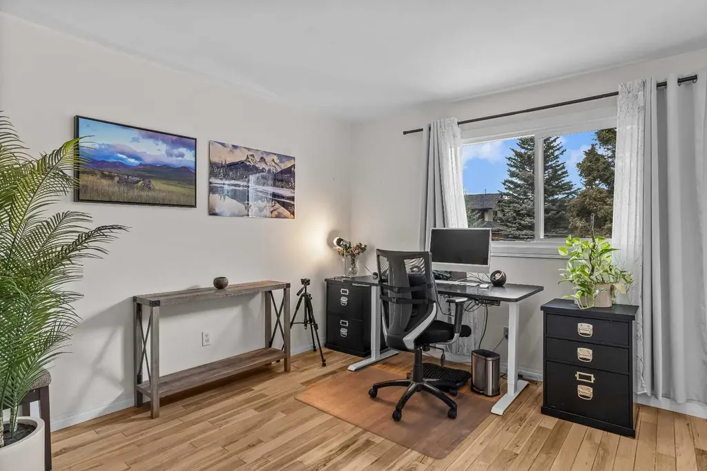 630 3rd Street Canmore AB T1W 2J5