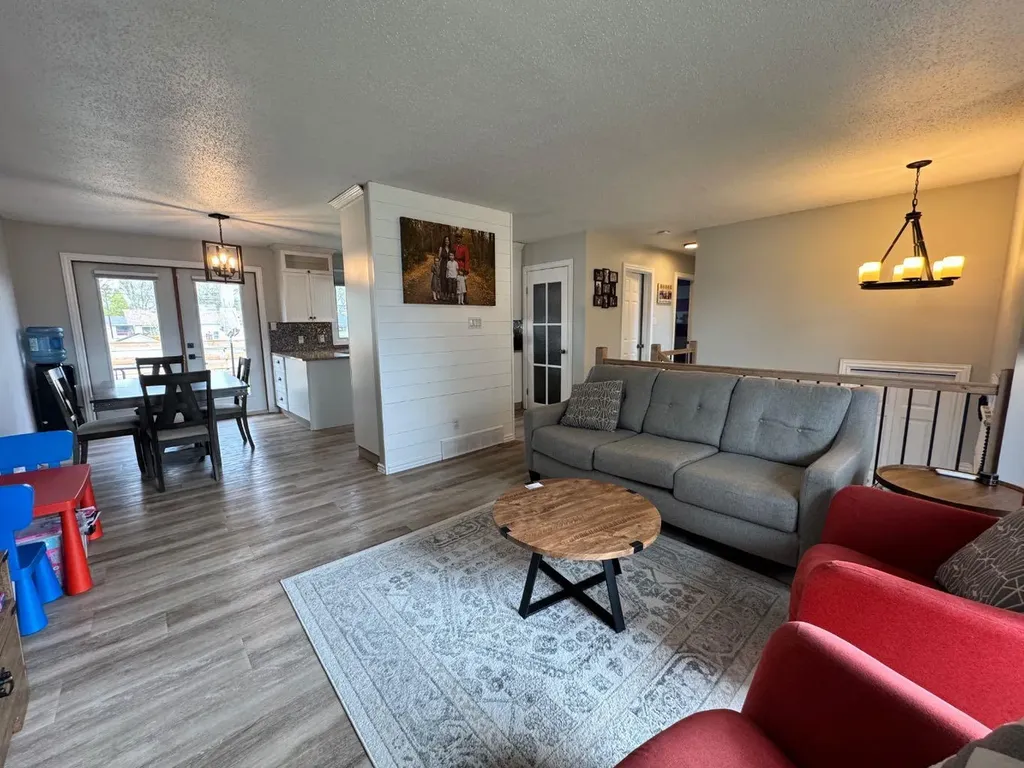 10317 117 Street Fairview AB T0H 1L0
