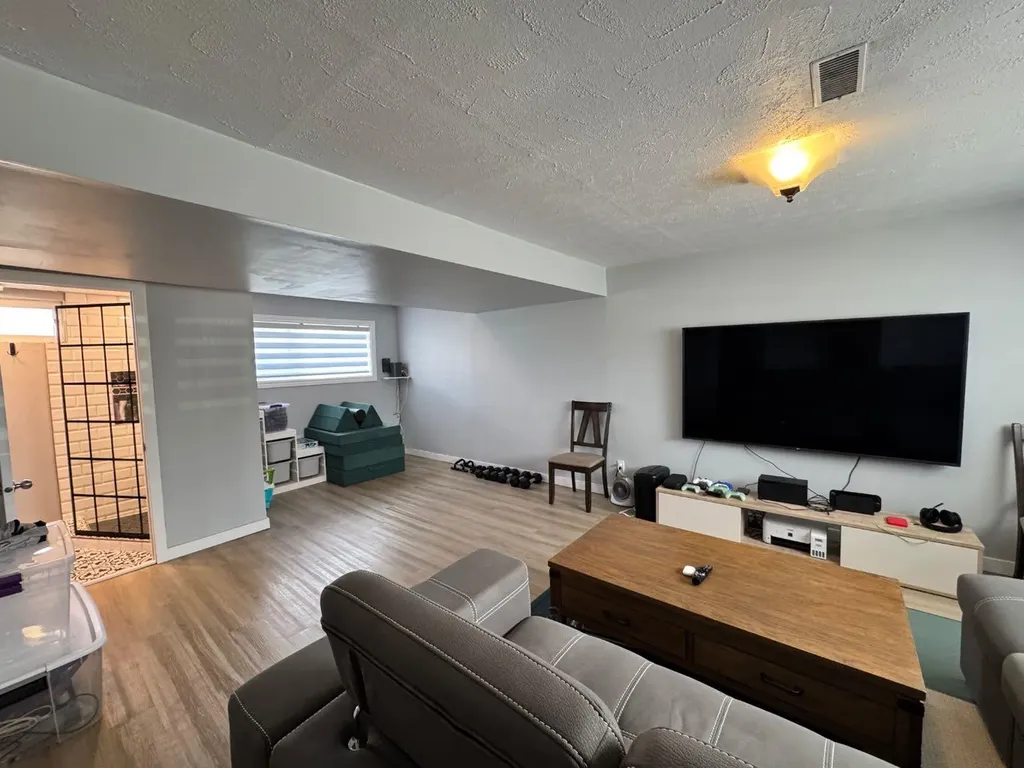 10317 117 Street Fairview AB T0H 1L0