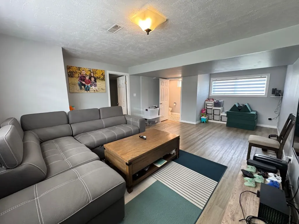 10317 117 Street Fairview AB T0H 1L0