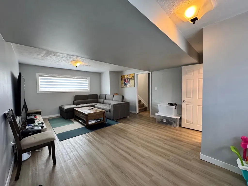 10317 117 Street Fairview AB T0H 1L0