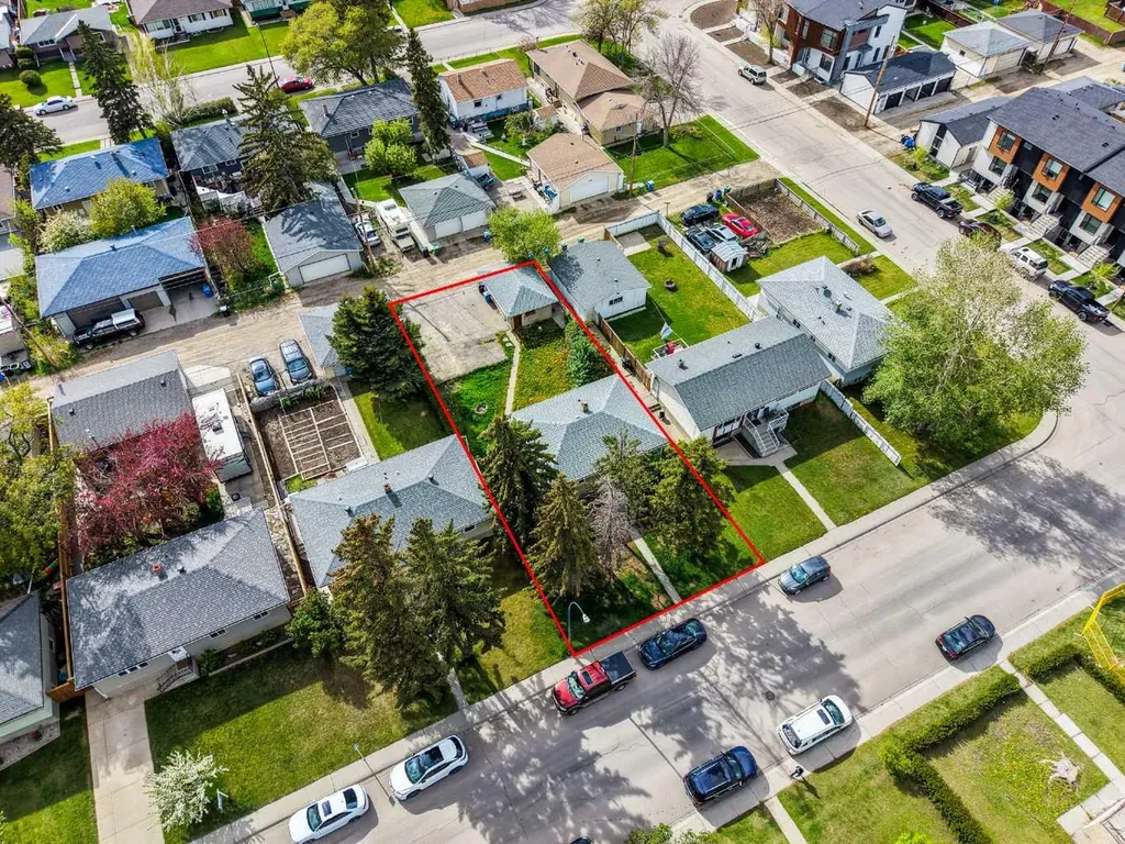 2211 41 Street SE Calgary AB T2B 1C8