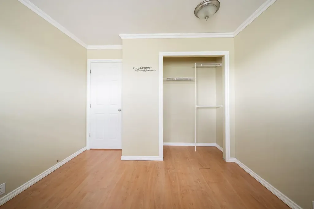 145 Hillcrest Drive Fort Mcmurray AB T9H 3T7