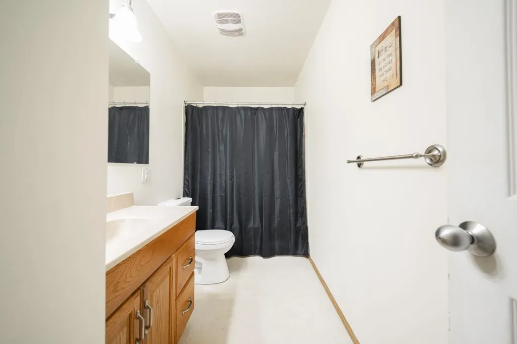 145 Hillcrest Drive Fort Mcmurray AB T9H 3T7
