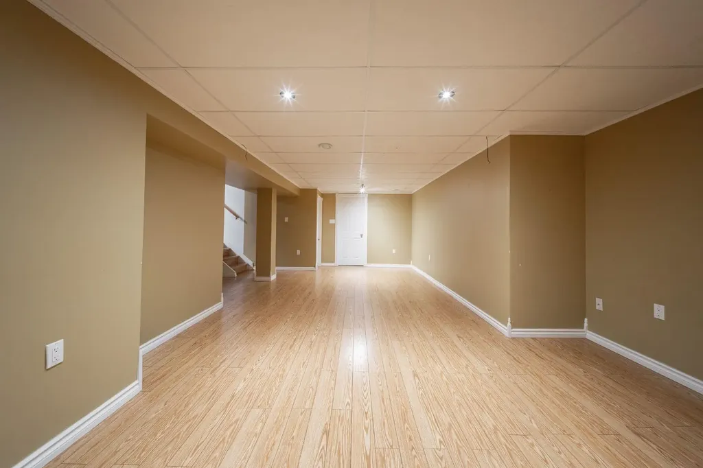 145 Hillcrest Drive Fort Mcmurray AB T9H 3T7