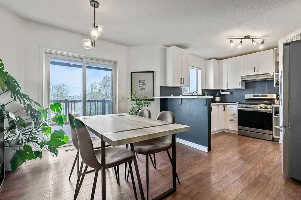 145 Harvest Glen Way NE Calgary AB T3K 4J4