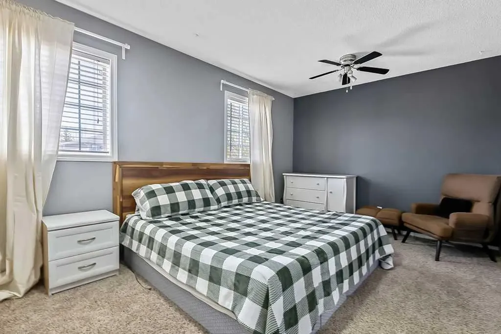 145 Harvest Glen Way NE Calgary AB T3K 4J4