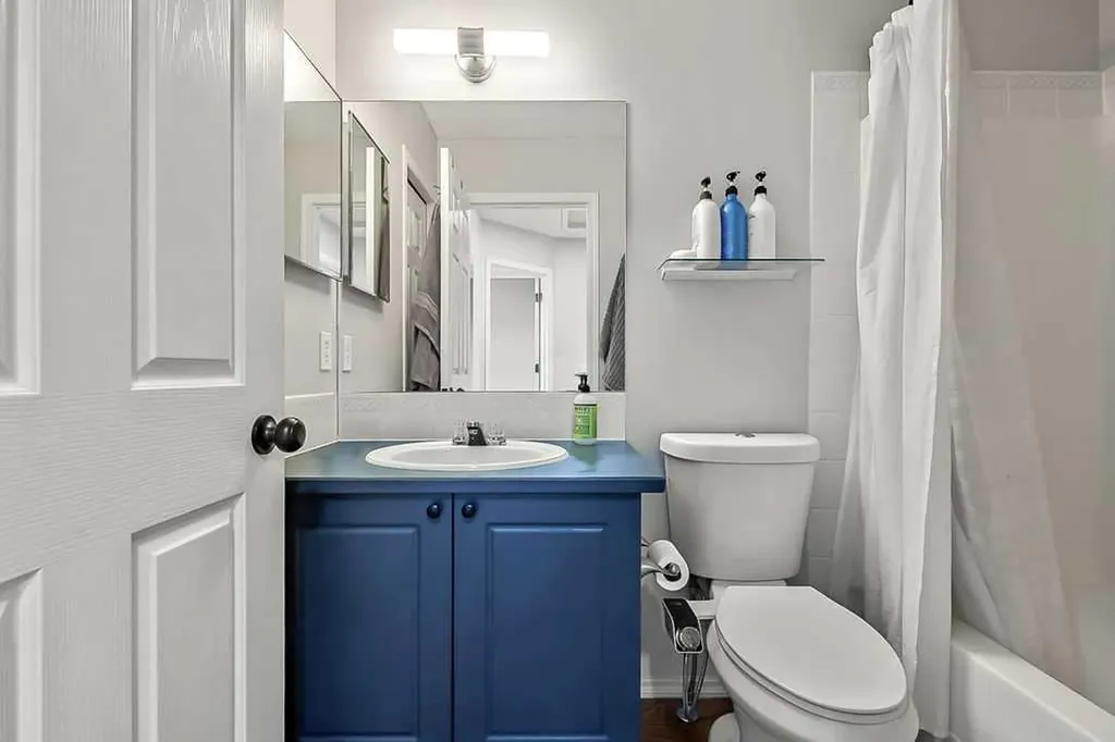 145 Harvest Glen Way NE Calgary AB T3K 4J4