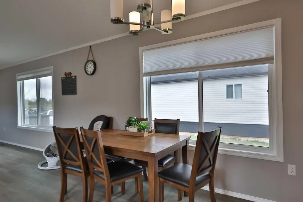 5021 Applewood Road Coaldale AB T1M 0C6
