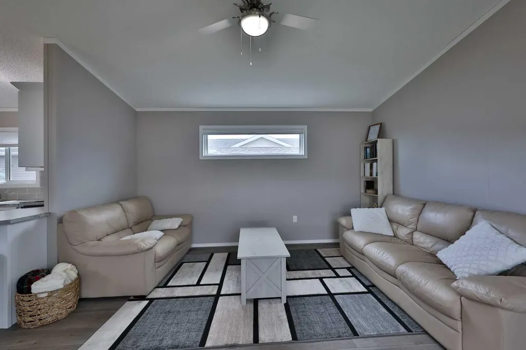 5021 Applewood Road Coaldale AB T1M 0C6