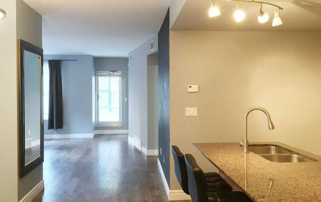 910 5 Avenue SW Calgary AB T2p0c3