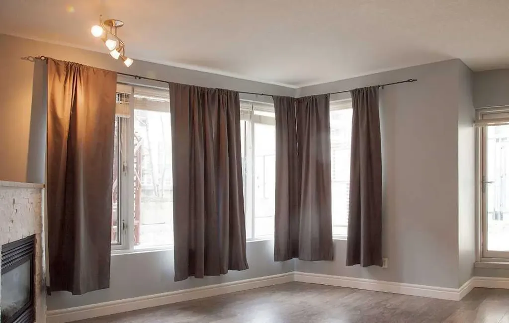 910 5 Avenue SW Calgary AB T2p0c3