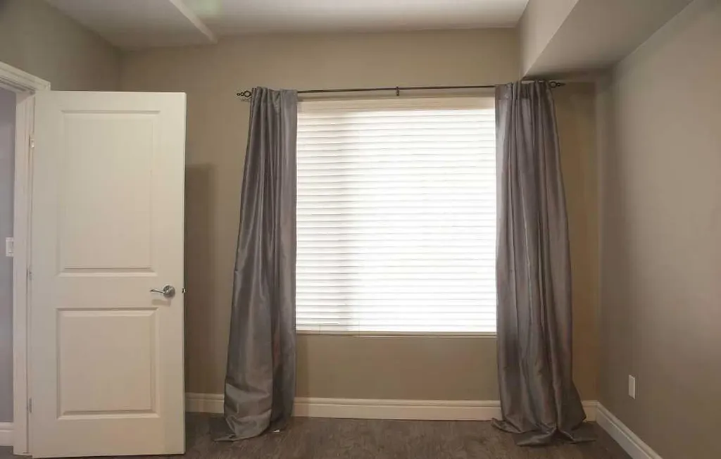 910 5 Avenue SW Calgary AB T2p0c3