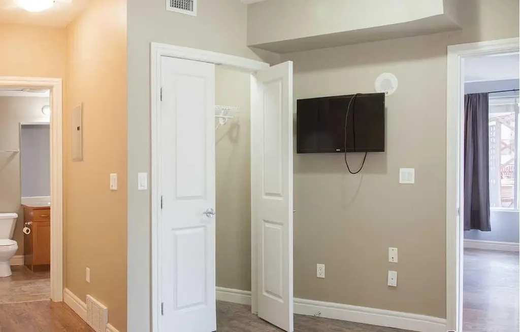 910 5 Avenue SW Calgary AB T2p0c3