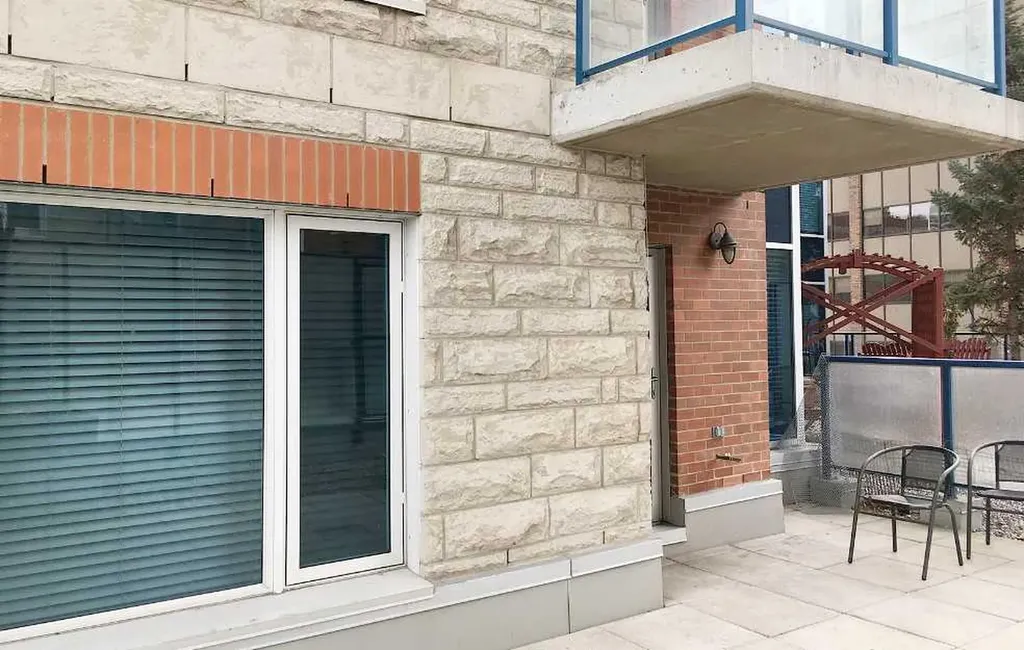 910 5 Avenue SW Calgary AB T2p0c3