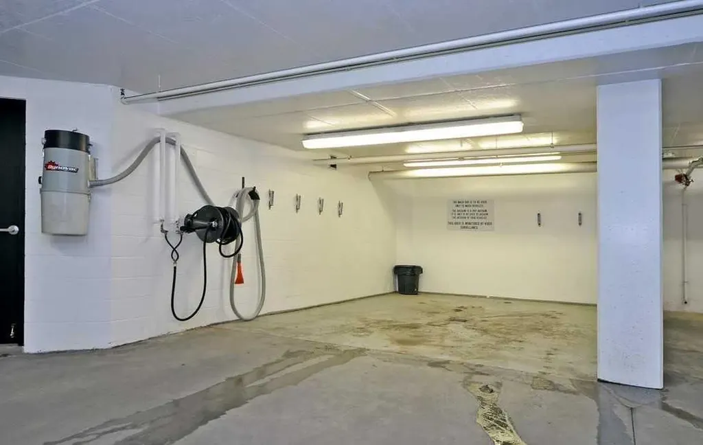 910 5 Avenue SW Calgary AB T2p0c3