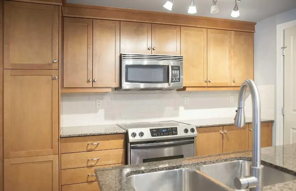 910 5 Avenue SW Calgary AB T2p0c3