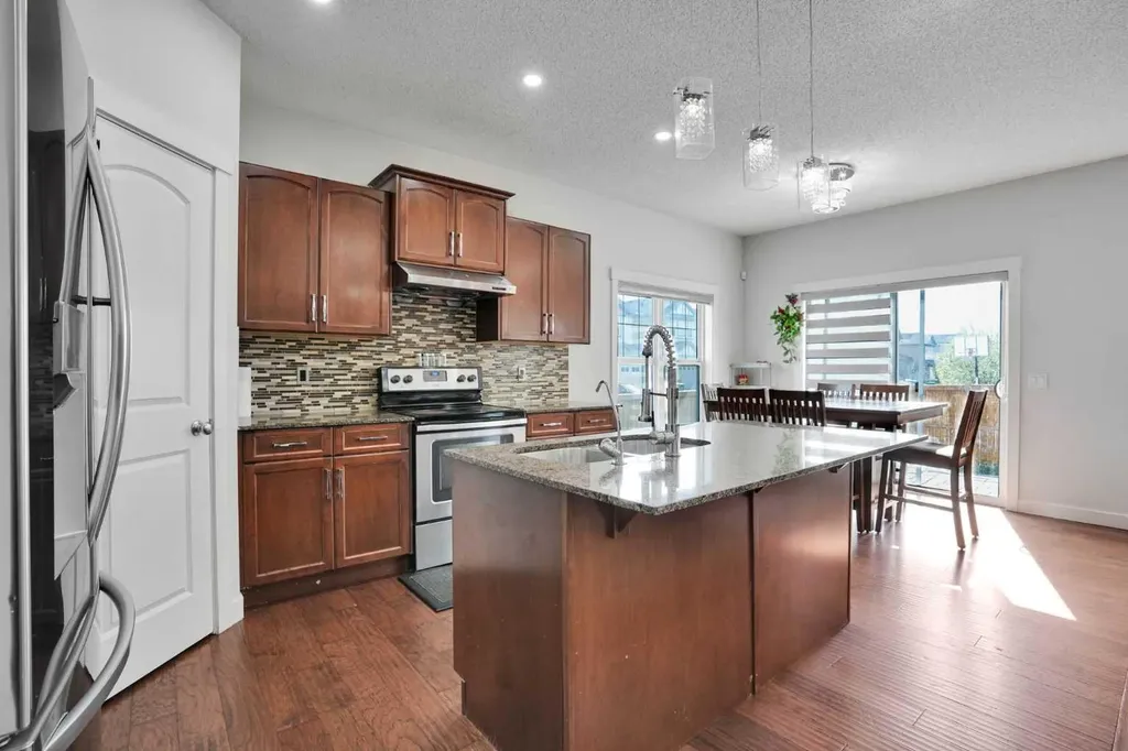 449 Skyview Ranch Way NE Calgary AB T3N0C7