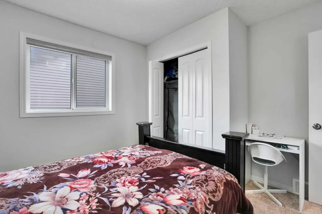449 Skyview Ranch Way NE Calgary AB T3N0C7