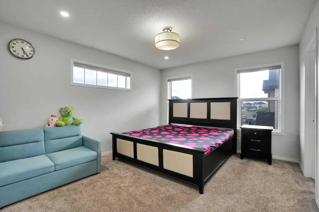 449 Skyview Ranch Way NE Calgary AB T3N0C7