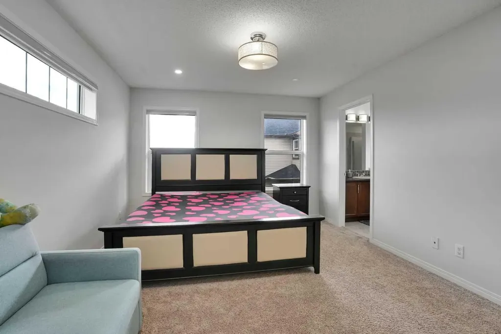 449 Skyview Ranch Way NE Calgary AB T3N0C7