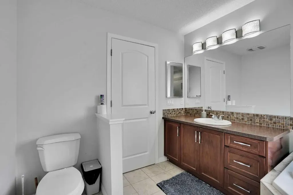 449 Skyview Ranch Way NE Calgary AB T3N0C7