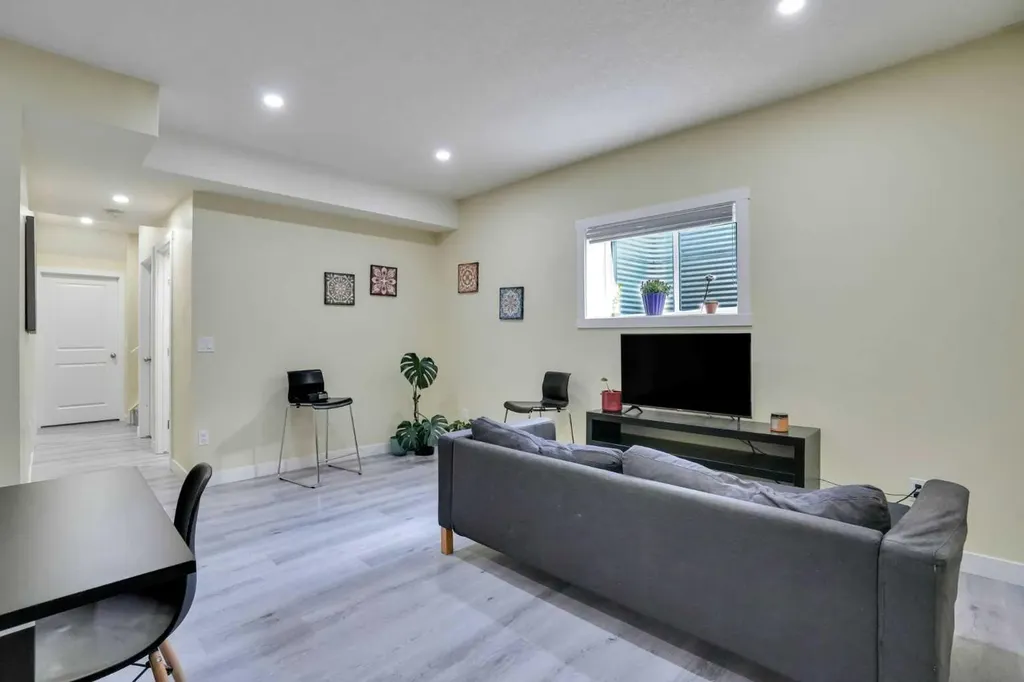 449 Skyview Ranch Way NE Calgary AB T3N0C7