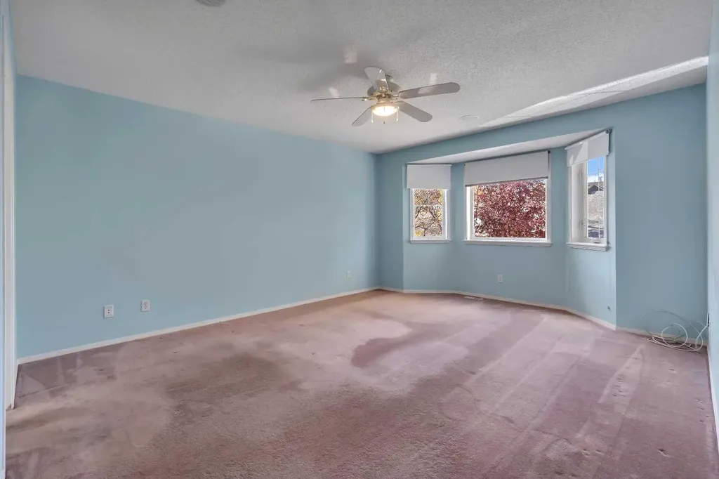 140 Valley Ridge Heights NW Calgary AB T3B 5T3