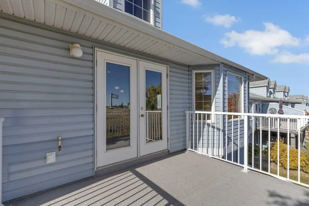 140 Valley Ridge Heights NW Calgary AB T3B 5T3