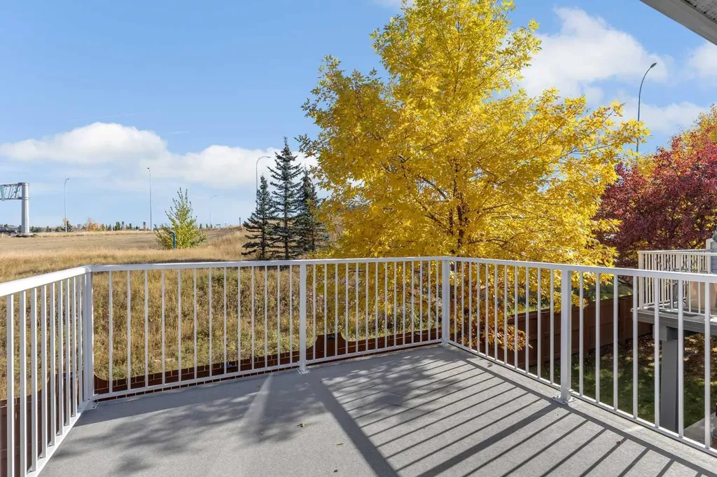 140 Valley Ridge Heights NW Calgary AB T3B 5T3