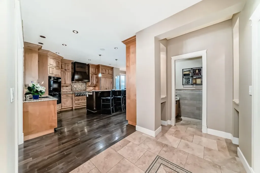 1108 Bellevue Avenue SE Calgary AB T2G 4L1