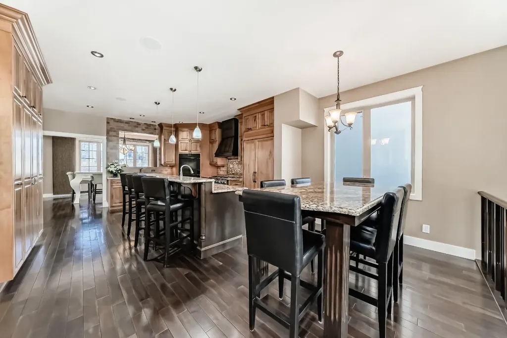 1108 Bellevue Avenue SE Calgary AB T2G 4L1