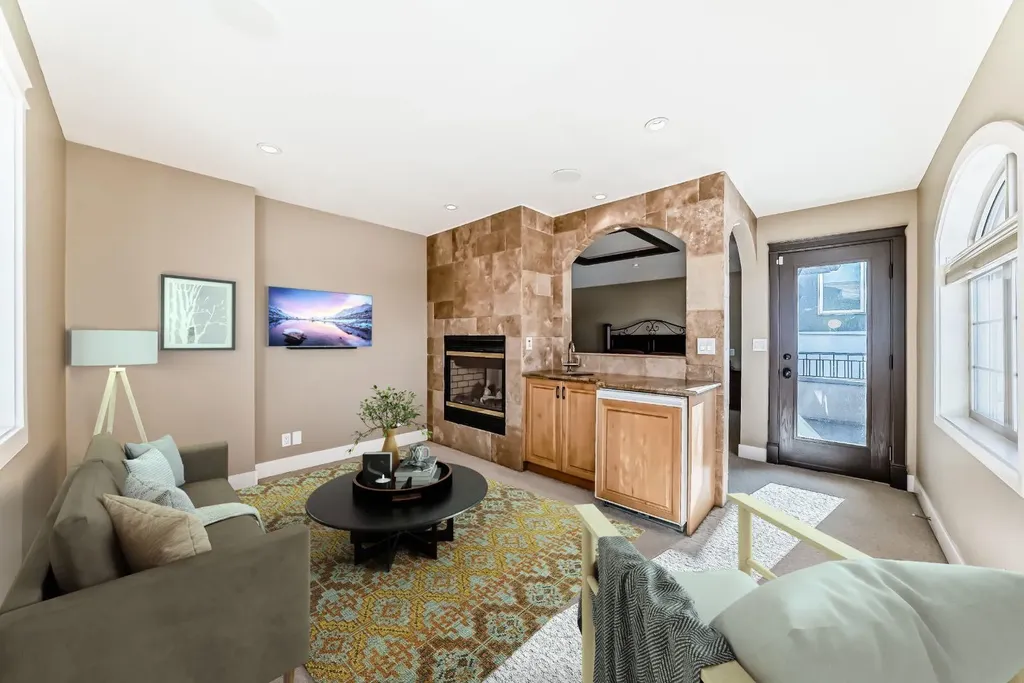 1108 Bellevue Avenue SE Calgary AB T2G 4L1
