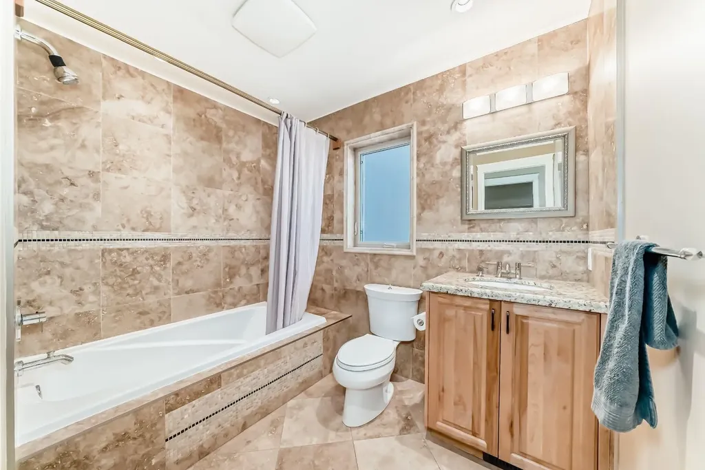 1108 Bellevue Avenue SE Calgary AB T2G 4L1
