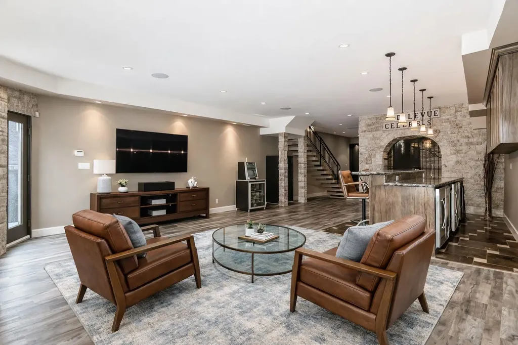 1108 Bellevue Avenue SE Calgary AB T2G 4L1