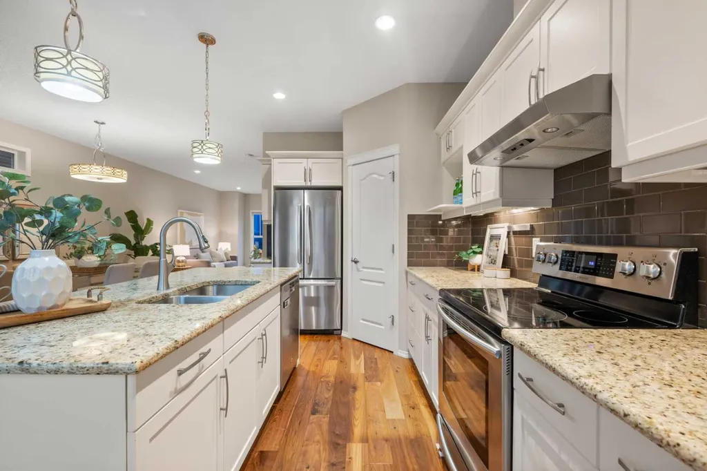 115 Evansborough Crescent NW Calgary AB T3P 0M3
