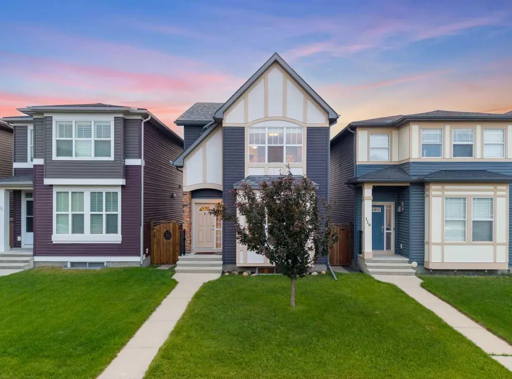 115 Evansborough Crescent NW Calgary AB T3P 0M3