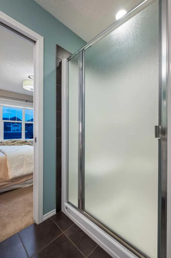 115 Evansborough Crescent NW Calgary AB T3P 0M3