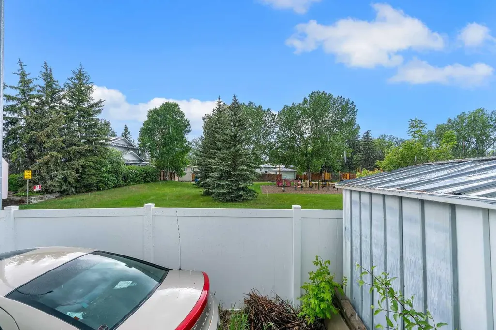 4824 Vegas Way NW Calgary AB T3A 1W1