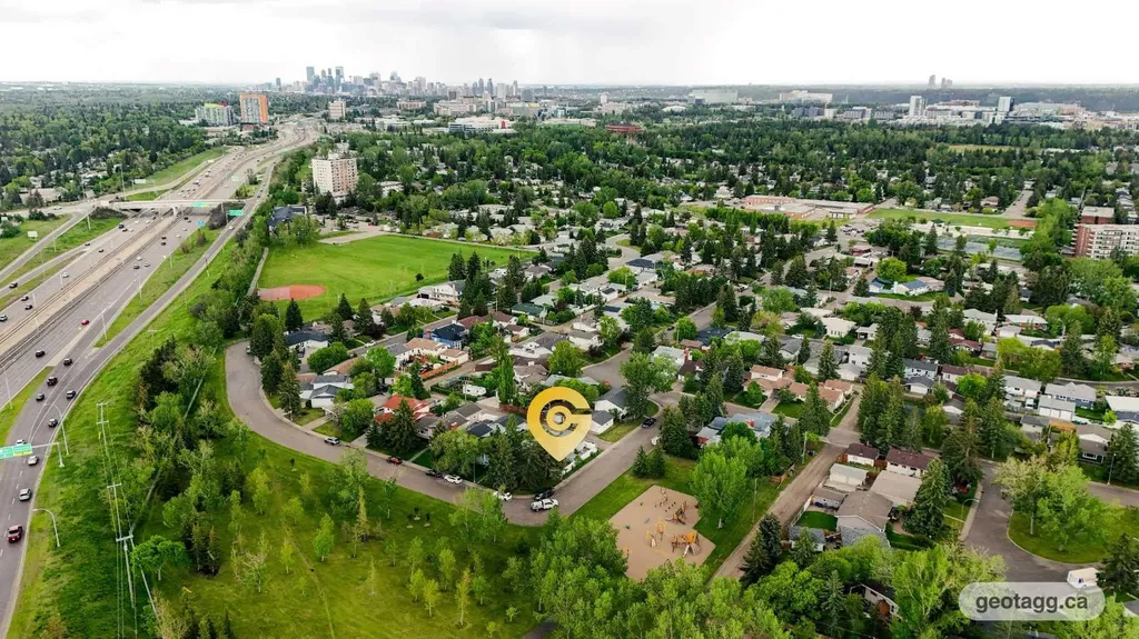 4824 Vegas Way NW Calgary AB T3A 1W1