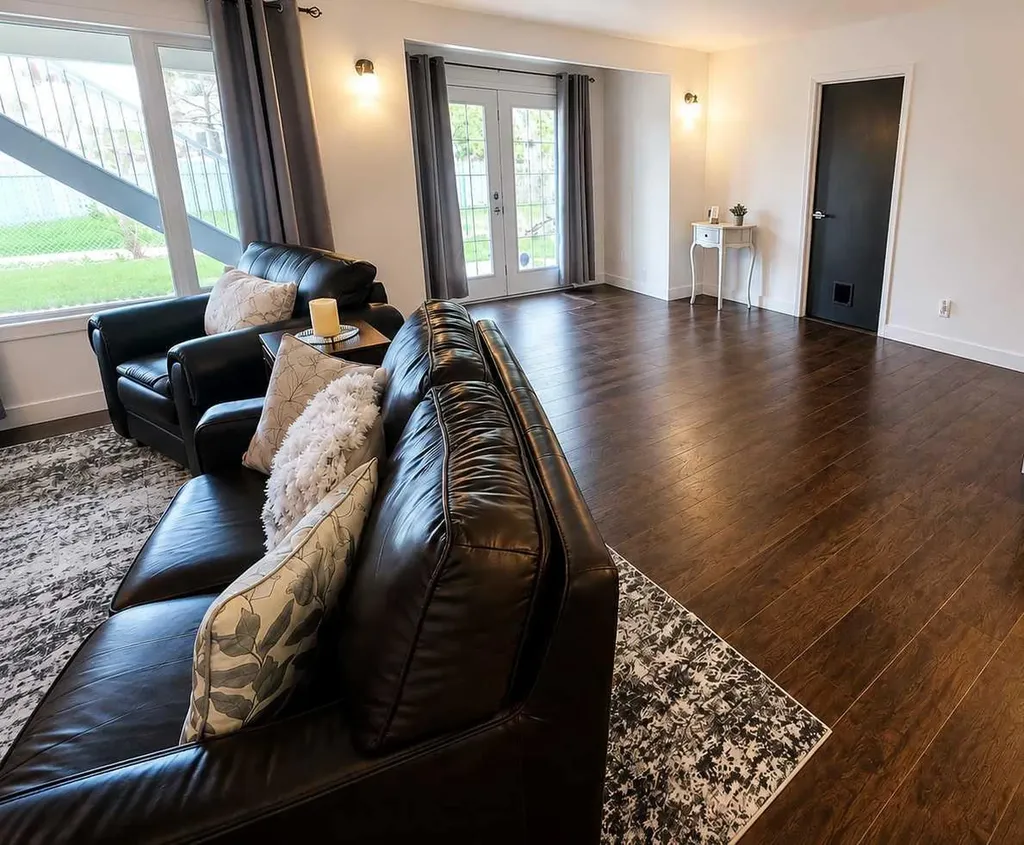 6 Cambria Place Strathmore AB T1P 1L9