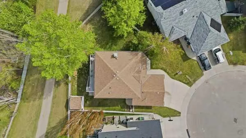 6 Cambria Place Strathmore AB T1P 1L9