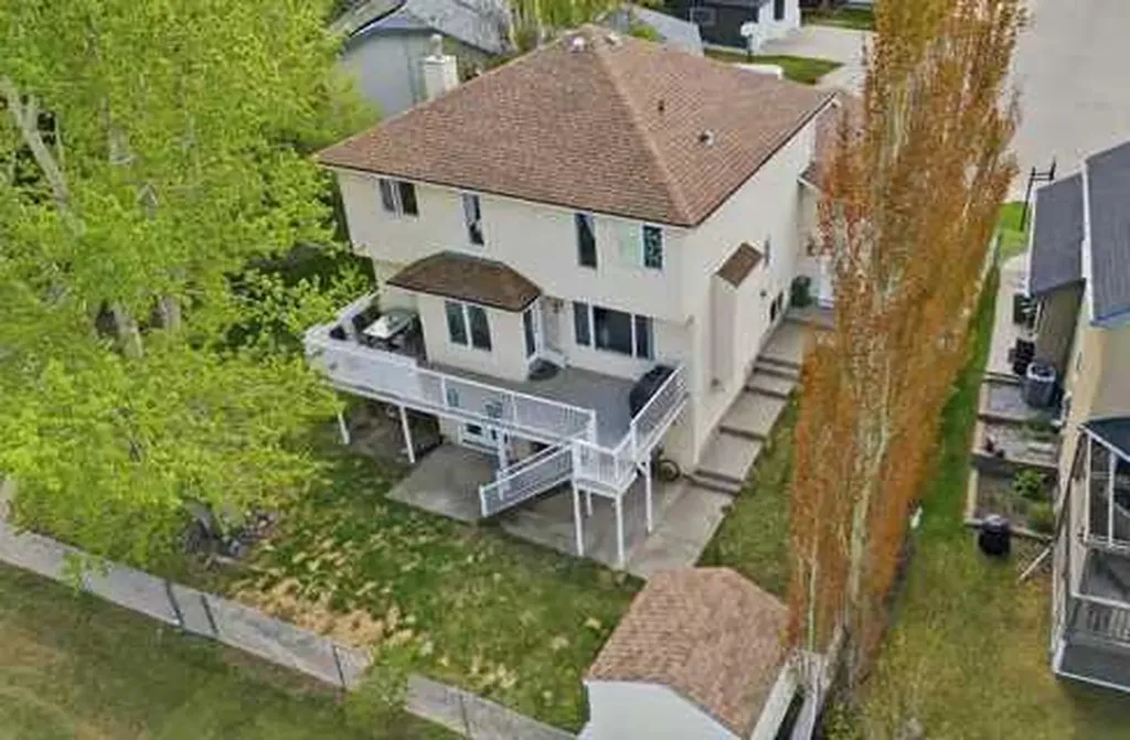 6 Cambria Place Strathmore AB T1P 1L9
