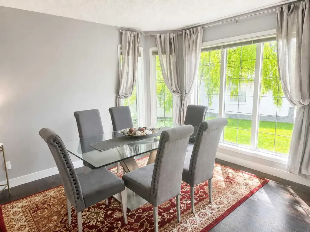 6 Cambria Place Strathmore AB T1P 1L9